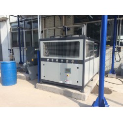 風(fēng)冷螺桿式冷水機(jī)，冷水機(jī)組廠家