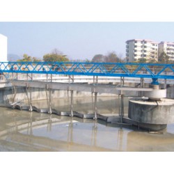 重慶沃利克環(huán)保半橋式中心傳動吸刮泥機怎么樣，重慶半橋式中心傳動吸刮泥機