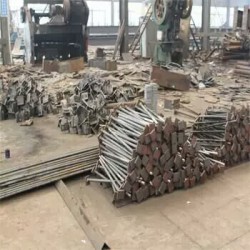 廠家供應(yīng)地腳螺栓：福州地腳螺栓上哪買